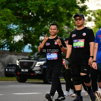 Runner Photo 4036059