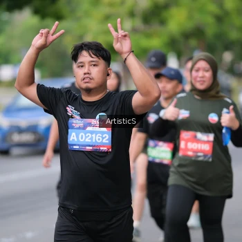 Runner Photo 4036062
