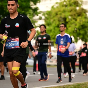 Runner Photo 4036064