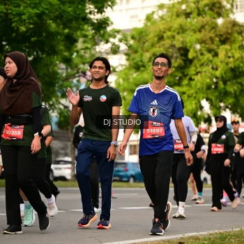 Runner Photo 4036075