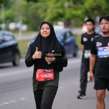 Runner Photo 4036076