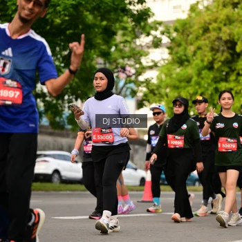 Runner Photo 4036111