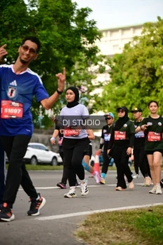 Runner Photo 4036112