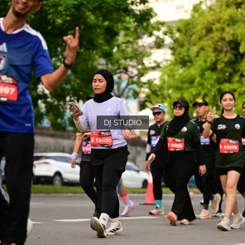 Runner Photo 4036113