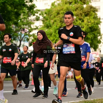 Runner Photo 4036116