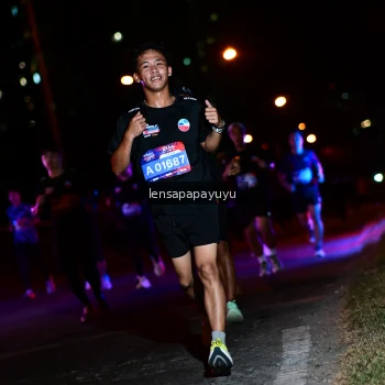 Runner Photo 4036117