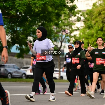 Runner Photo 4036120
