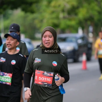 Runner Photo 4036122