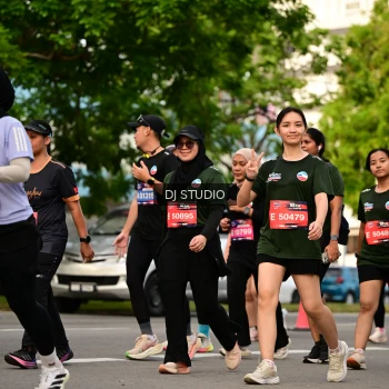 Runner Photo 4036130