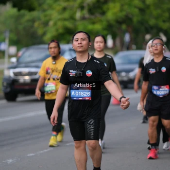 Runner Photo 4036157