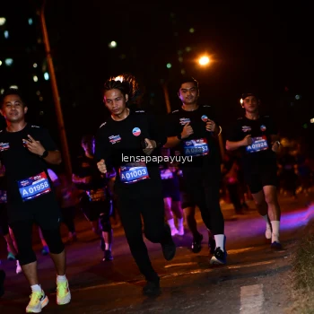 Runner Photo 4036335