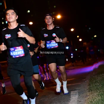 Runner Photo 4036348