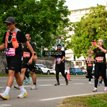 Runner Photo 4036351