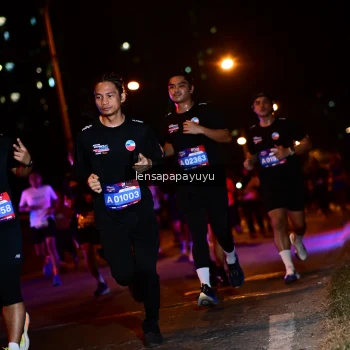 Runner Photo 4036353