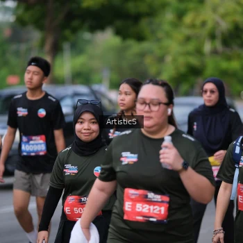 Runner Photo 4036360