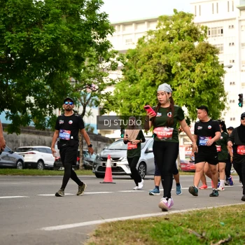 Runner Photo 4036365