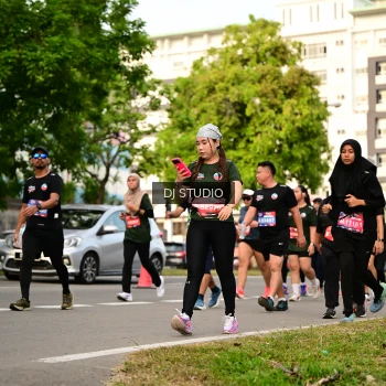 Runner Photo 4036372