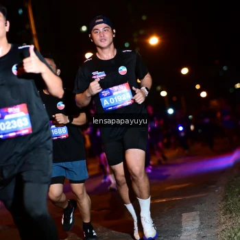 Runner Photo 4036377