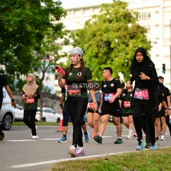 Runner Photo 4036385