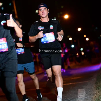 Runner Photo 4036400