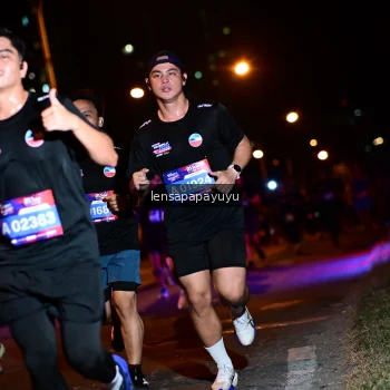 Runner Photo 4036411