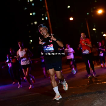 Runner Photo 4036419