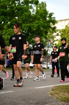 Runner Photo 4036464