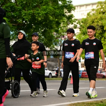 Runner Photo 4036510