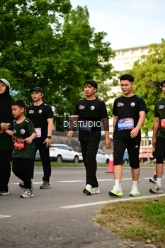 Runner Photo 4036515