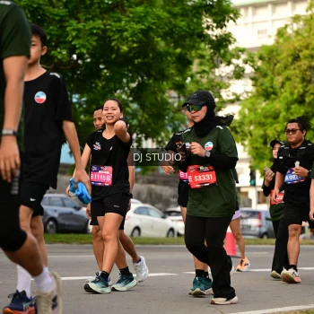 Runner Photo 4036594