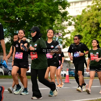 Runner Photo 4036607