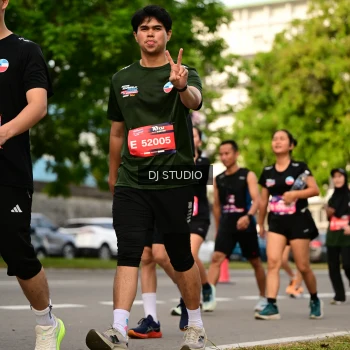 Runner Photo 4036621