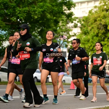 Runner Photo 4036624