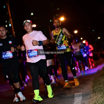 Runner Photo 4036625
