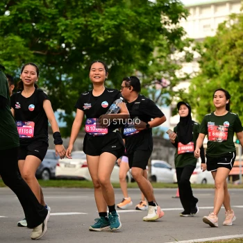 Runner Photo 4036627