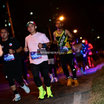 Runner Photo 4036641