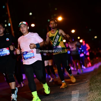 Runner Photo 4036653