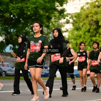 Runner Photo 4036659