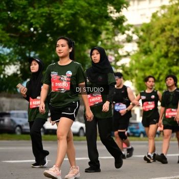 Runner Photo 4036665