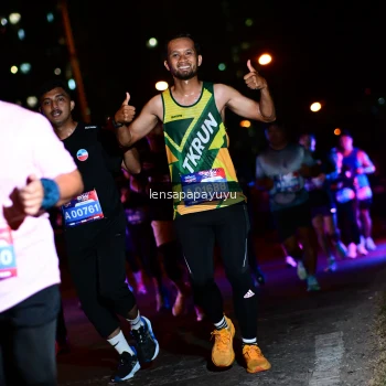 Runner Photo 4036669