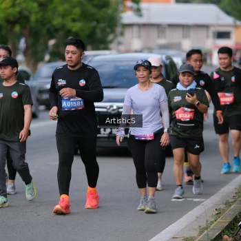 Runner Photo 4036674