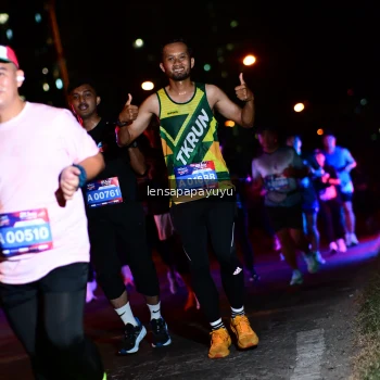 Runner Photo 4036681