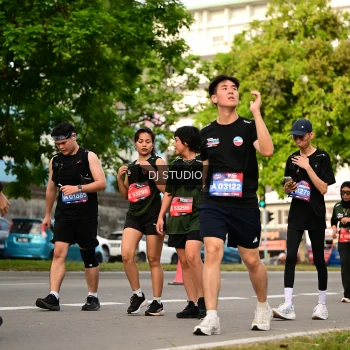 Runner Photo 4036695