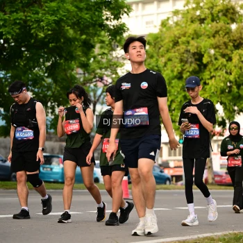 Runner Photo 4036698