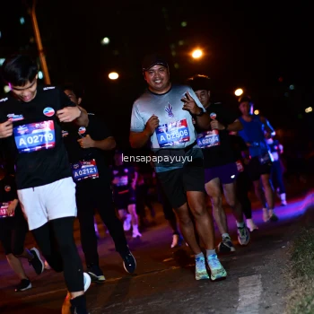 Runner Photo 4036705