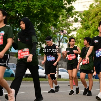 Runner Photo 4036708