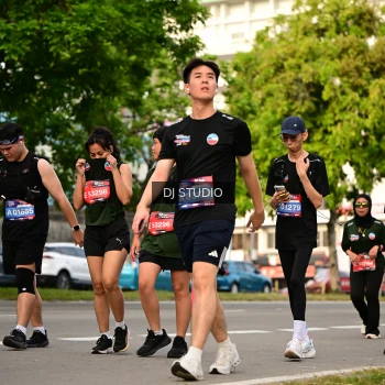 Runner Photo 4036720