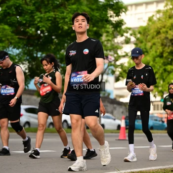 Runner Photo 4036724