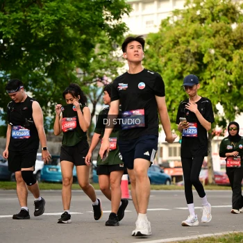 Runner Photo 4036725