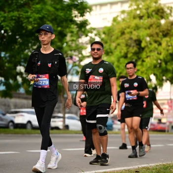 Runner Photo 4036761